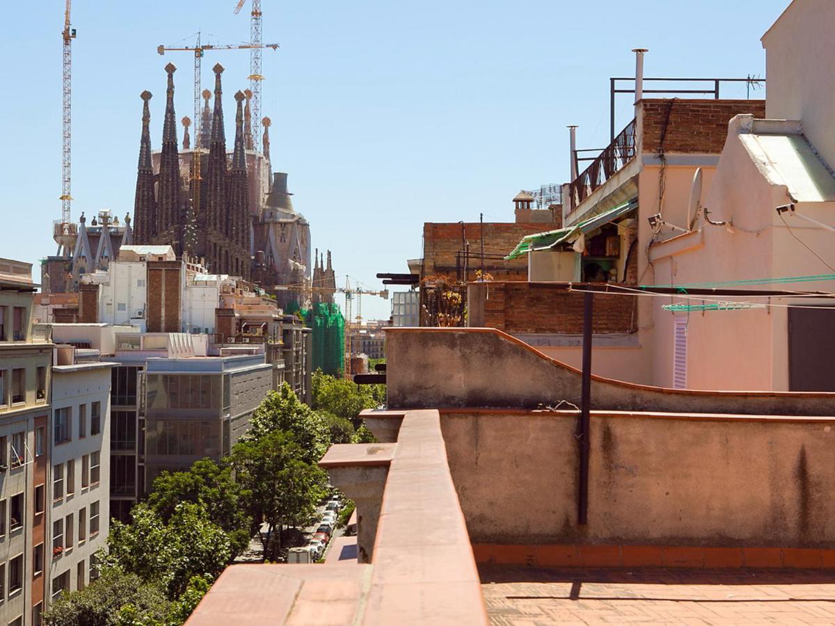 برشلونة Apartment Eixample Dret Sagrada Familia By Interhome المظهر الخارجي الصورة